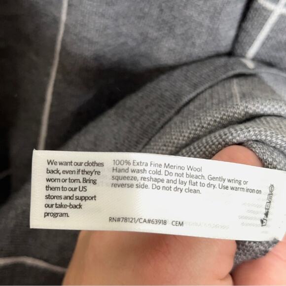 EILEEN FISHER Windowpane Extra Fine Merino Wool Cardigan Sweater Gray {A48} - Picture 6 of 6